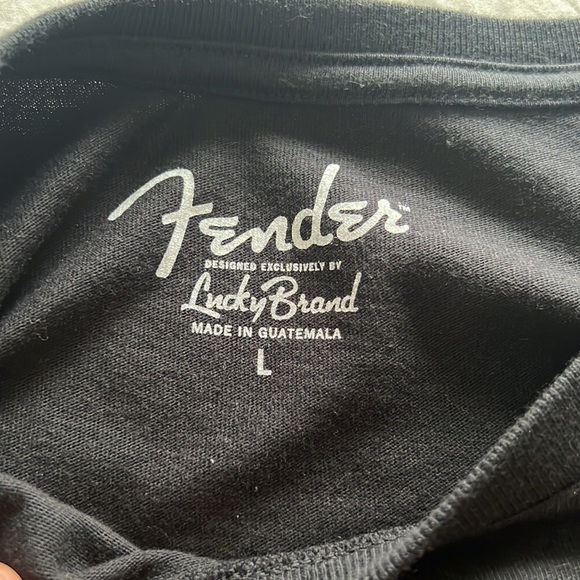 Fender T-shirt - Picture 2 of 3